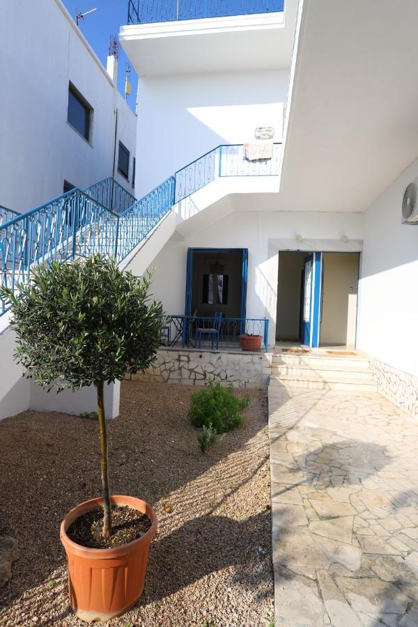 Traditional Town Garden Apartment Rhodes City Екстериор снимка
