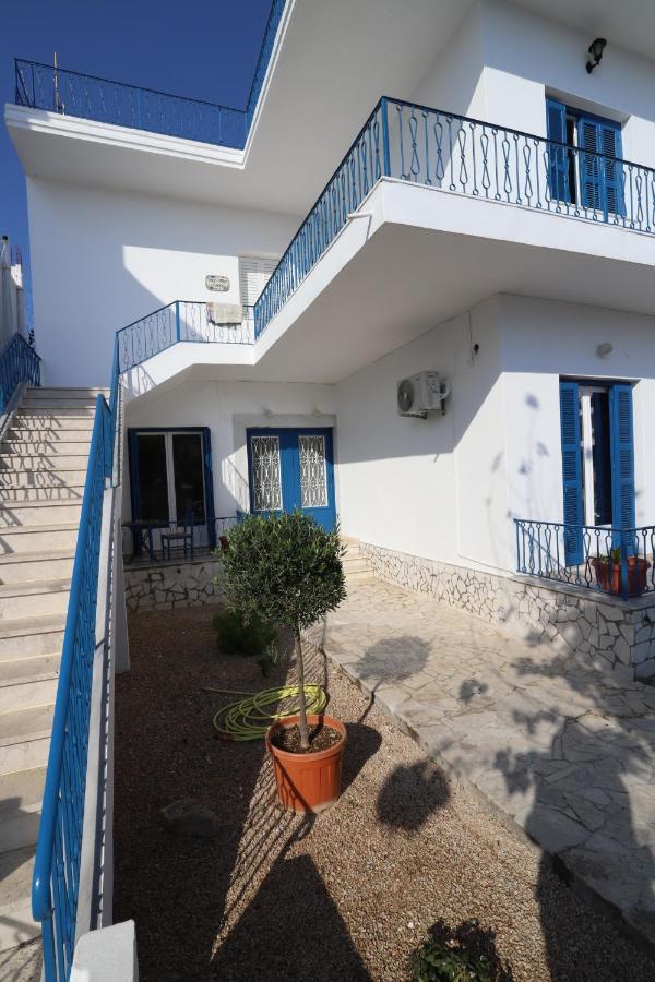 Traditional Town Garden Apartment Rhodes City Екстериор снимка
