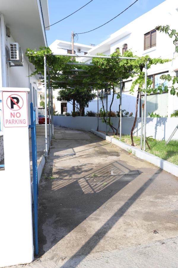 Traditional Town Garden Apartment Rhodes City Екстериор снимка